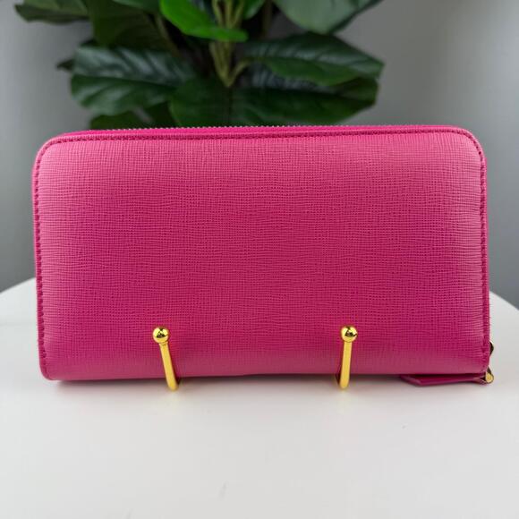 💎✨Authentic Fendi Vitello Elite Zip Around Wallet Ciclamino - Picture 2 of 4